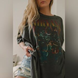 NWOT Urban Outfitters NIRVANA Unplugged Distressed T-Shirt